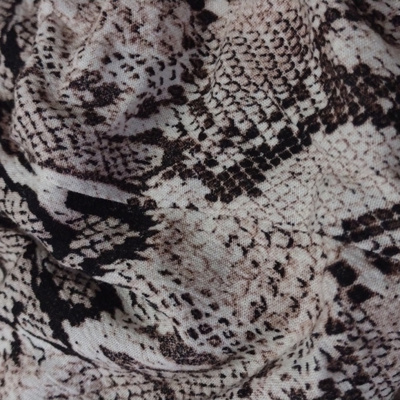 NWT Shade & Shore Women's Snakeskin Front Tie Coverup Top - Size XL (16 - 18) - Picture 4 of 6